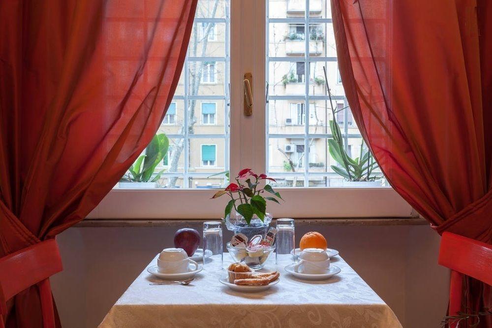 Roma In Una Stanza Guesthouse מראה חיצוני תמונה